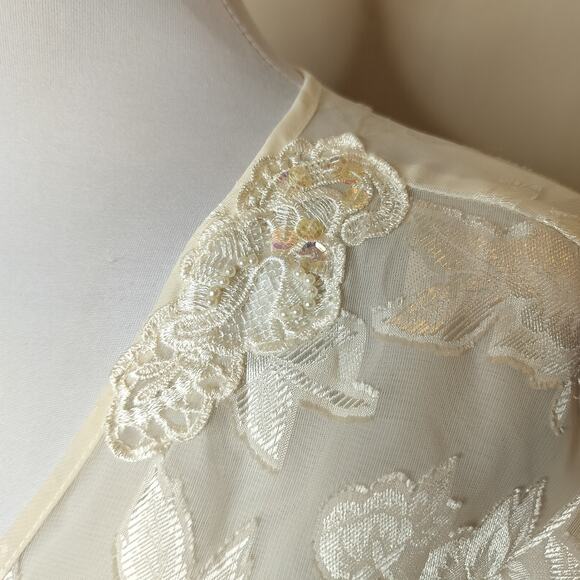 Secret Treasures White Floral Robe Sequin Pearls Embroidered - Picture 5 of 11